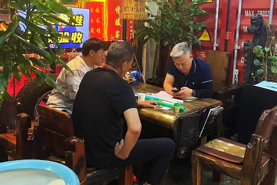 你要用集中供暖，就選老戰(zhàn)友地?zé)?>
                                </div>
                            </div>
                            <div   id=