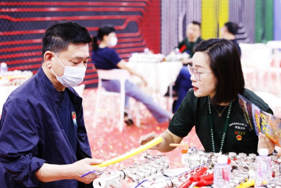 老戰(zhàn)友地暖，專業(yè)品質(zhì)保證，神級暖意的體驗(yàn)！