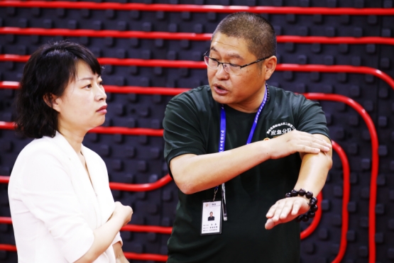 選擇老戰(zhàn)友地?zé)?，不會后?>
                                </div>
                            </div>
                            <div   id=