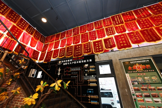 見識(shí)規(guī)模，說服眼睛。最終我選擇老戰(zhàn)友地?zé)?>
                                </div>
                            </div>
                            <div   id=