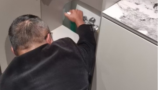 老戰(zhàn)友地?zé)嵴f(shuō)到做到 供暖期間免費(fèi)上門調(diào)試！