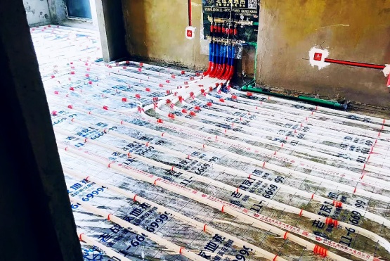 老戰(zhàn)友地?zé)岣嬖V您地?zé)岚惭b材料選擇注意事項（